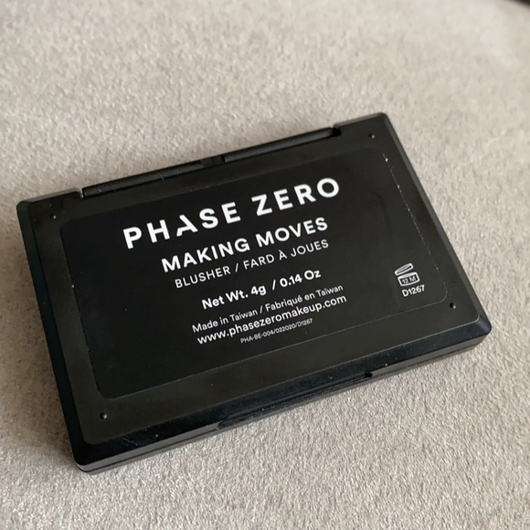 Phase Zero Blusher-Making Moves - Picture 3 of 7